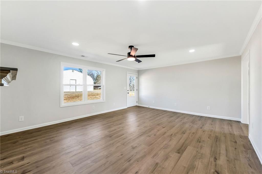 property viewer photo 19