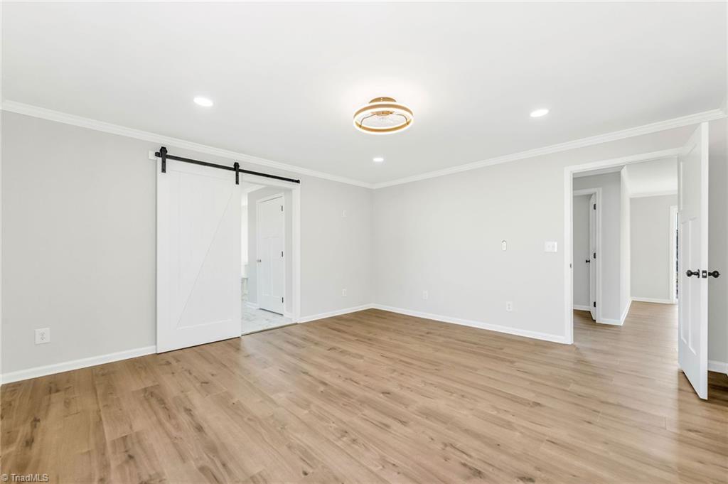 property viewer photo 22