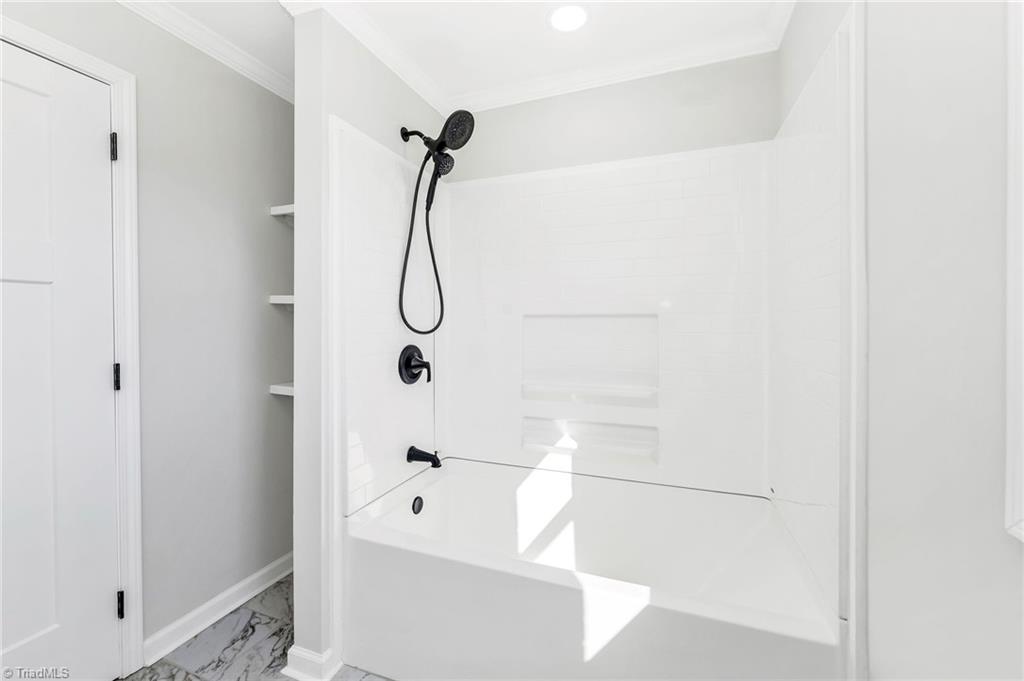 property viewer photo 30