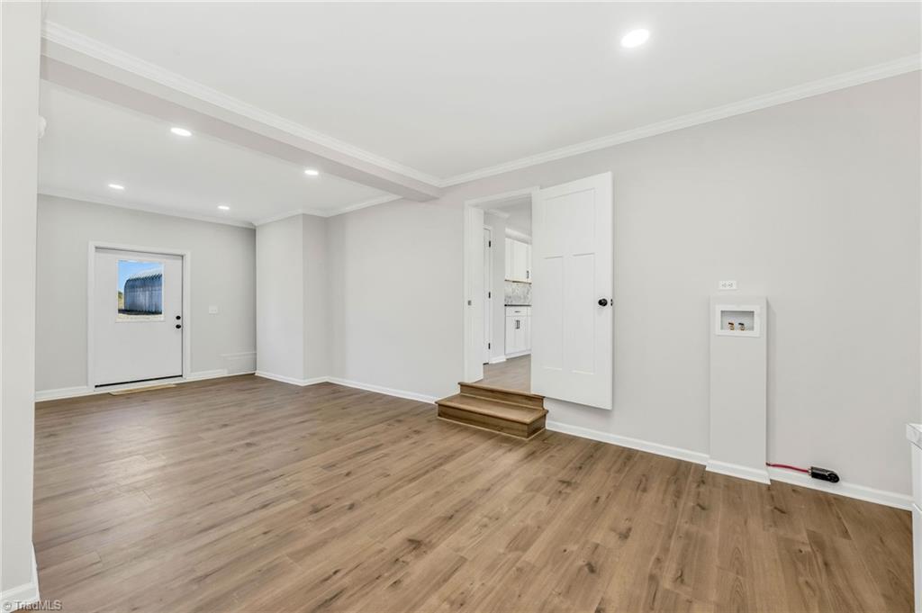 property viewer photo 34