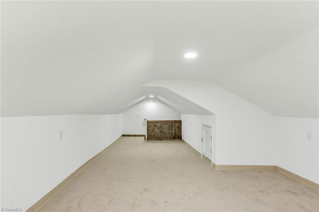 property viewer photo 38