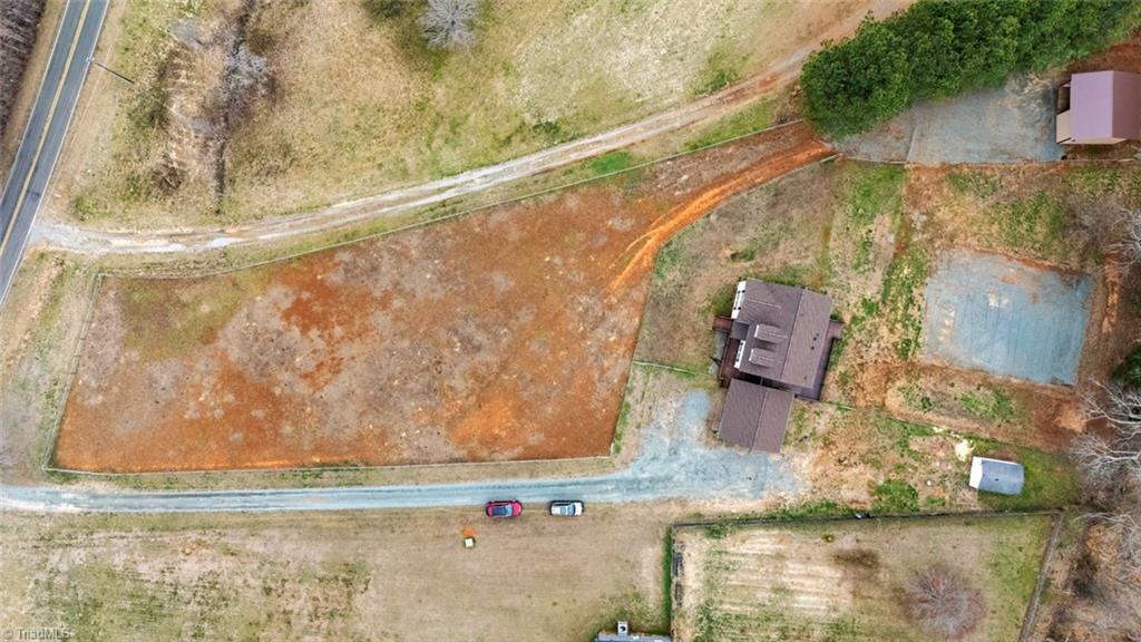 main property photo 18