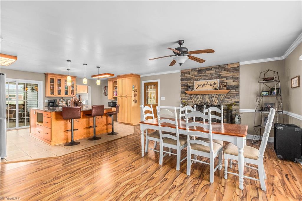 property viewer photo 1