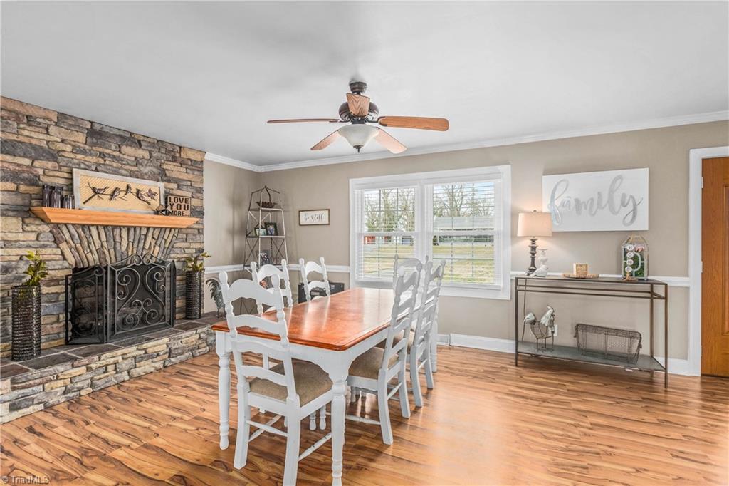 property viewer photo 2