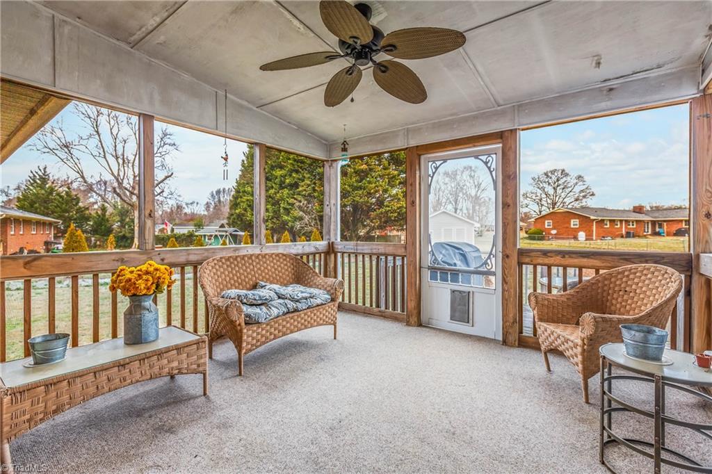 property viewer photo 3