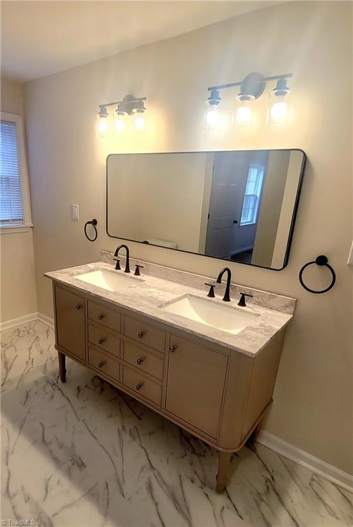 property viewer photo 14