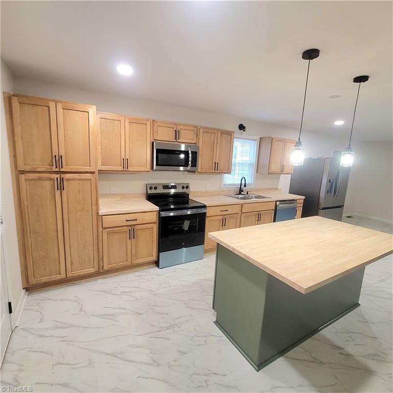 property viewer photo 2