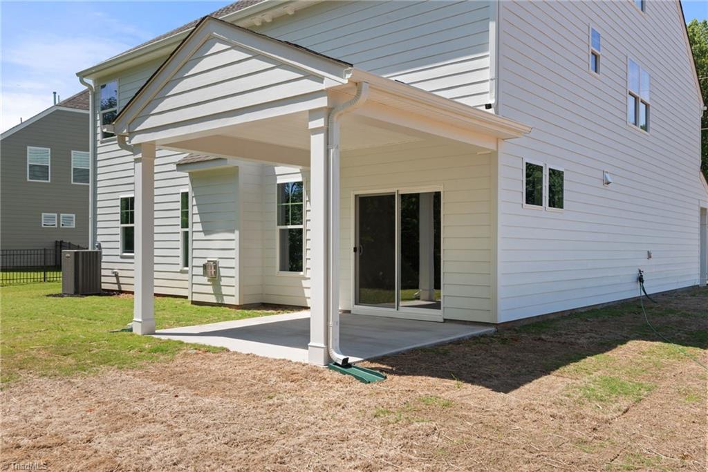 main property photo 30