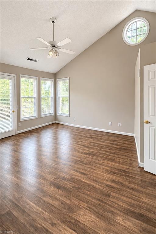 property viewer photo 11