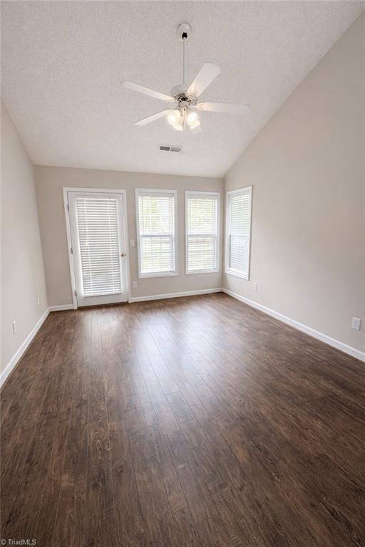 property viewer photo 9