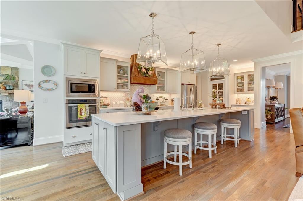 property viewer photo 16