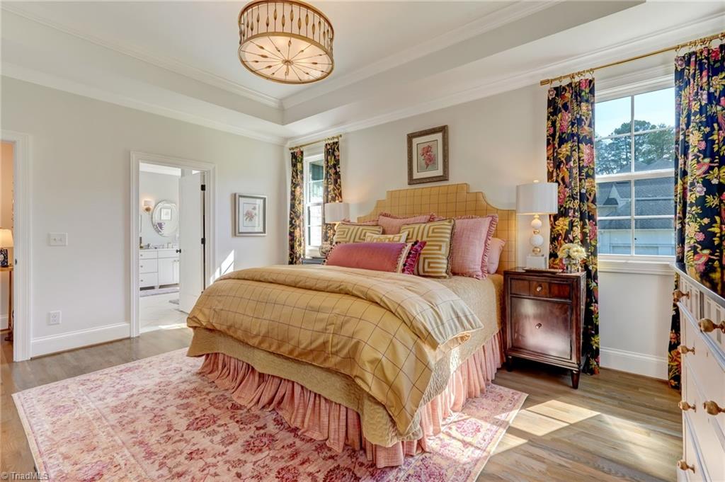 property viewer photo 24