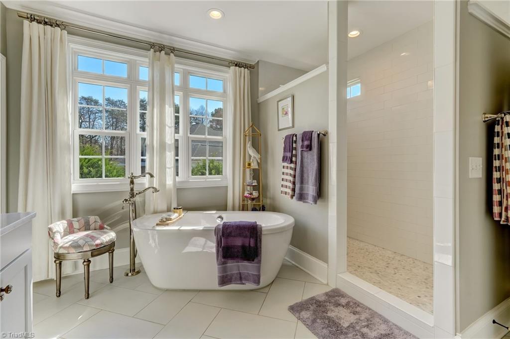 property viewer photo 26