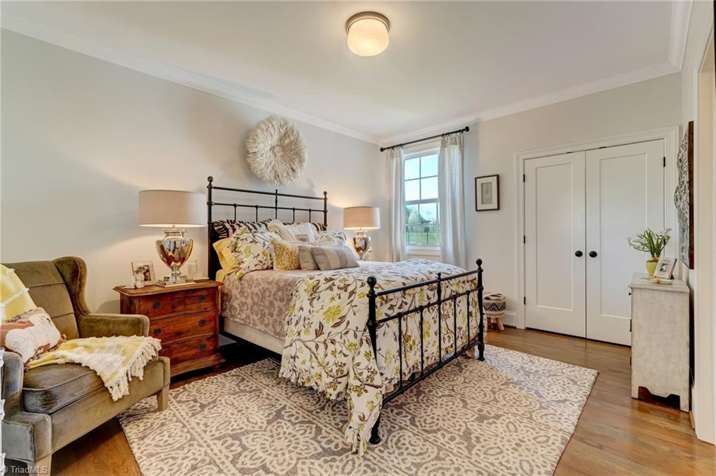 property viewer photo 27