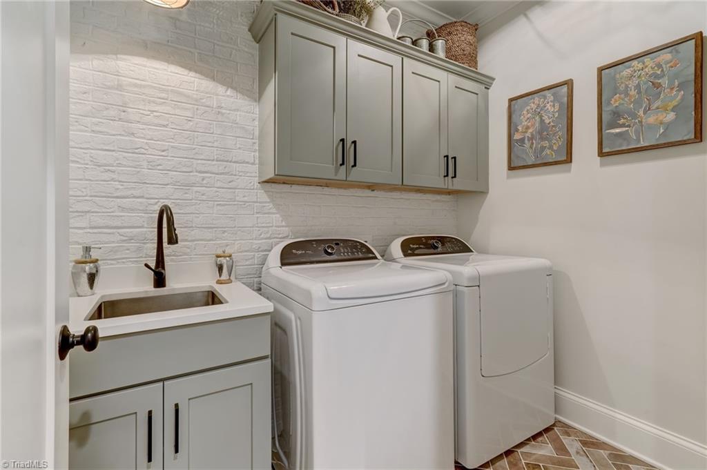 property viewer photo 29