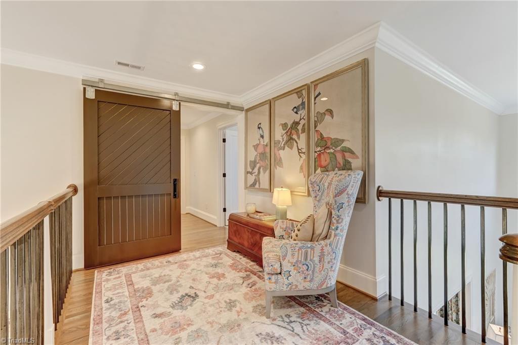 property viewer photo 31