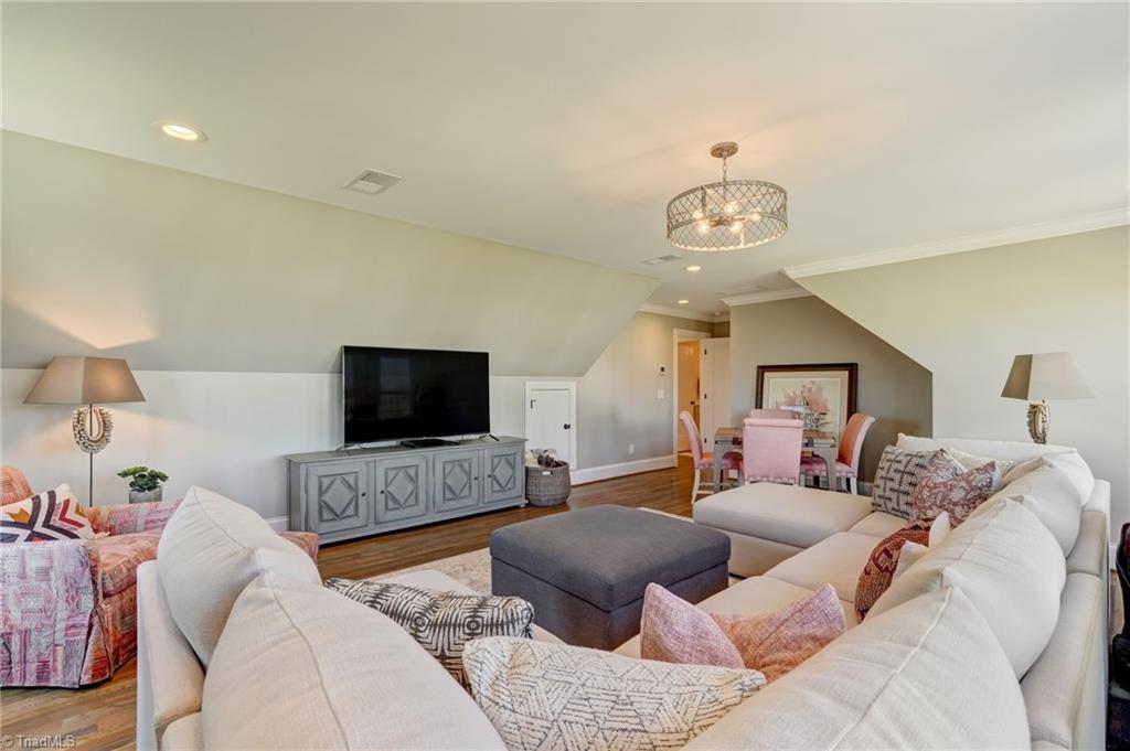 property viewer photo 34