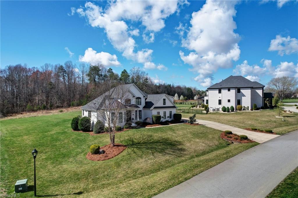 property viewer photo 5