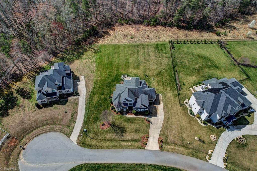 property viewer photo 6