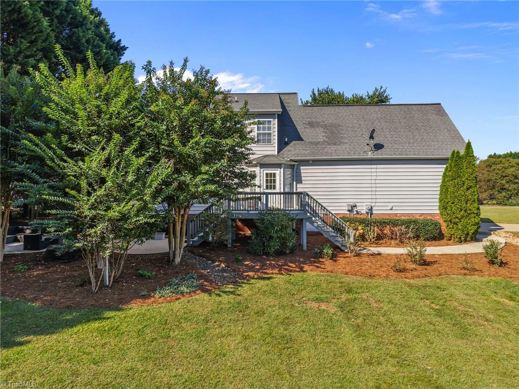 main property photo 37