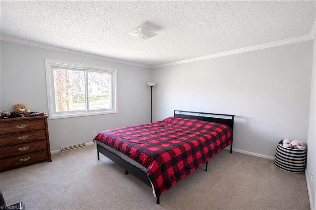 property viewer photo 11