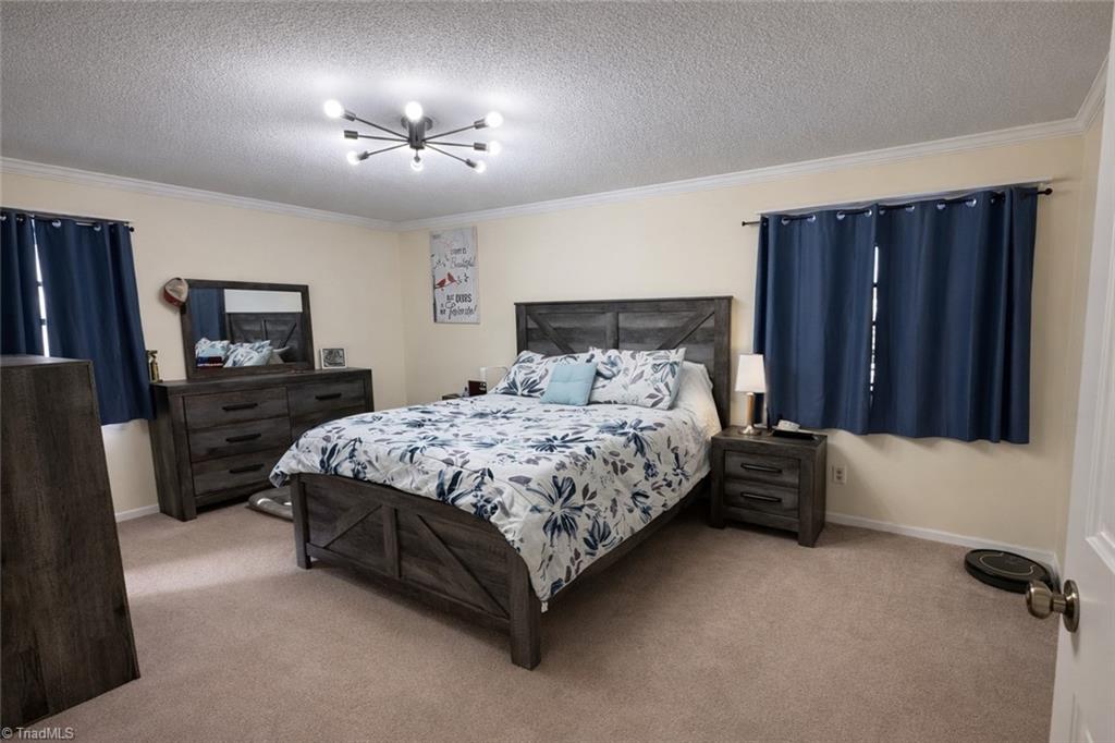property viewer photo 8