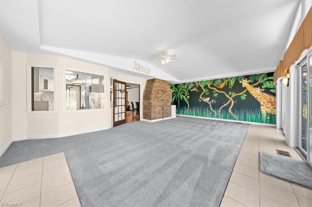 property viewer photo 13