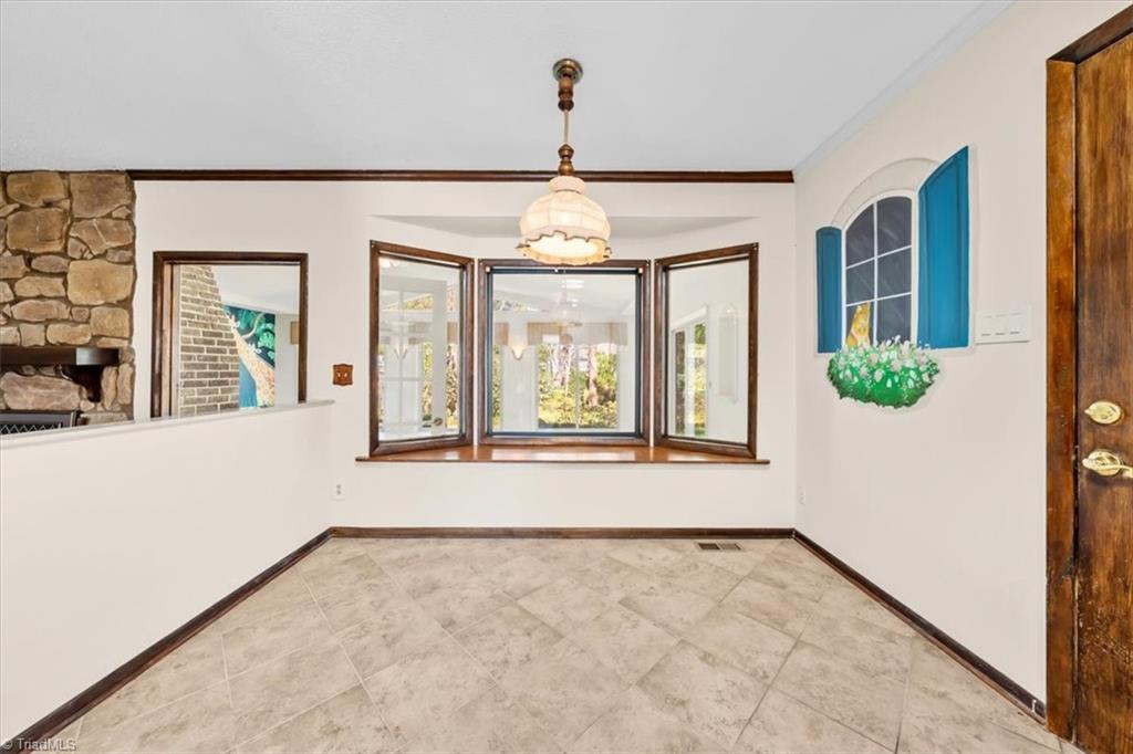 property viewer photo 5