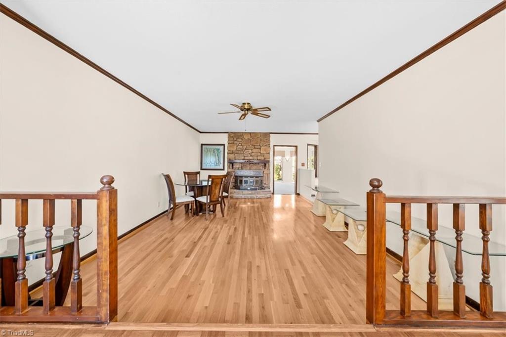 property viewer photo 6