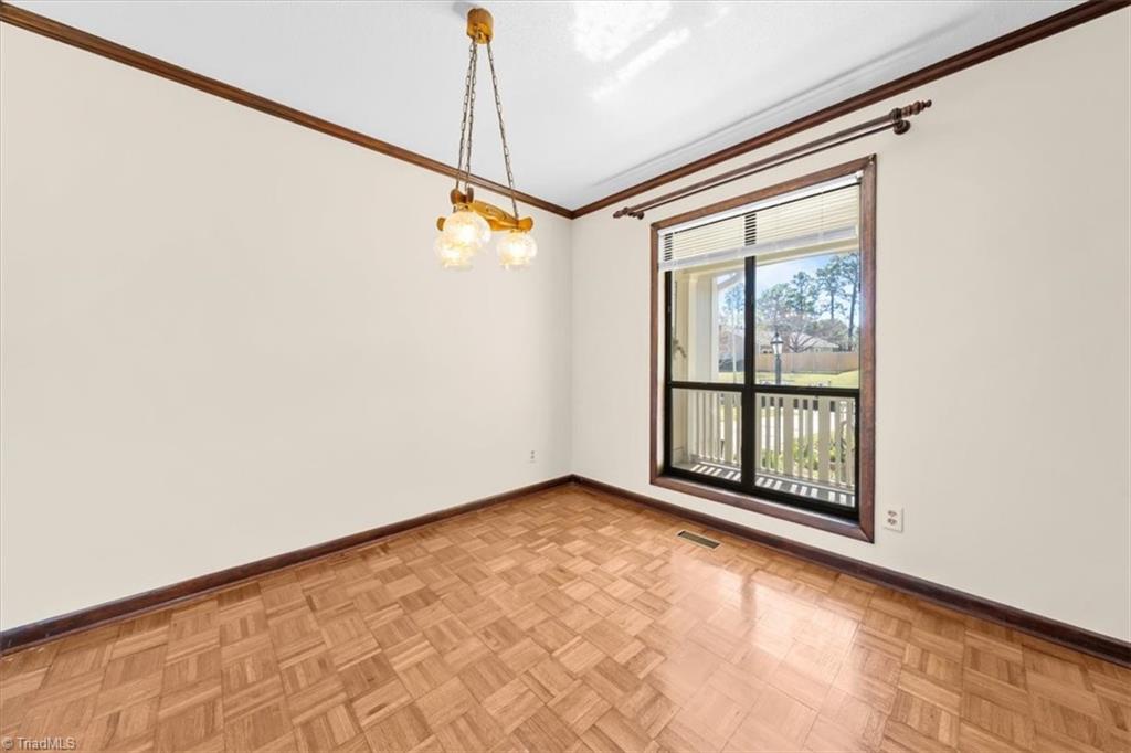 property viewer photo 9
