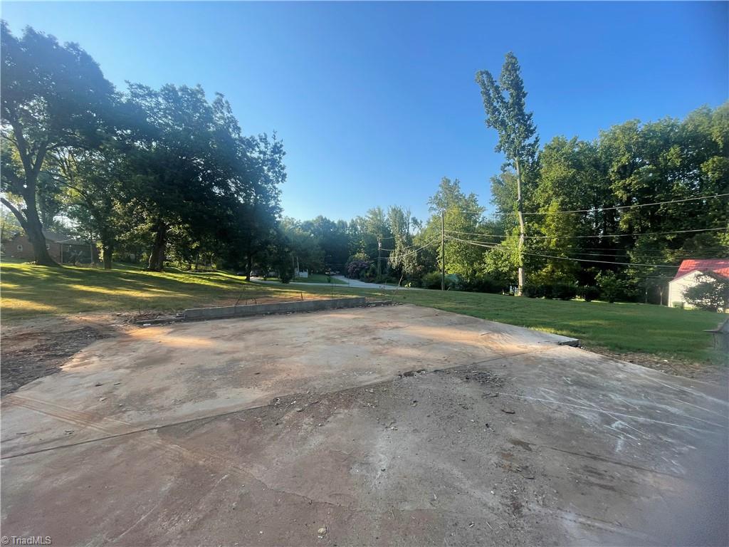 main property photo 12