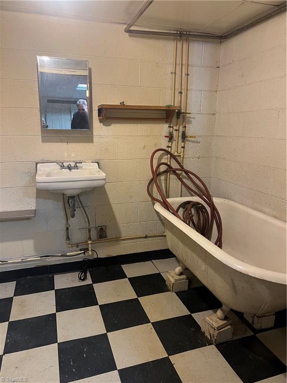 main property photo 41