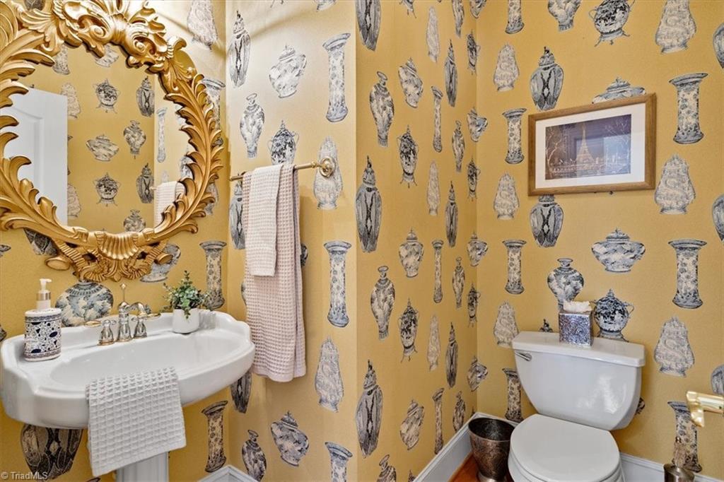 main property photo 18