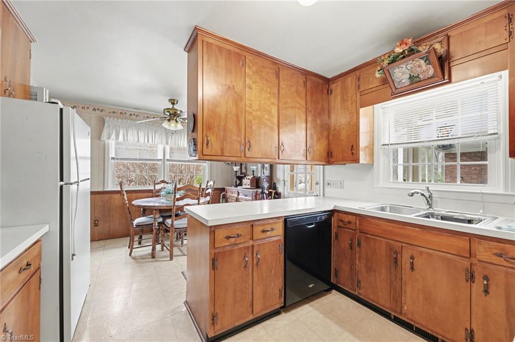property viewer photo 11