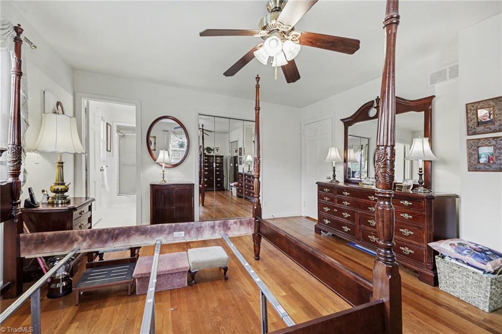 property viewer photo 16