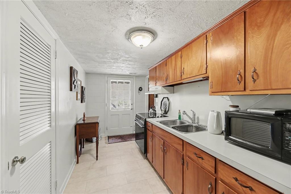 property viewer photo 23