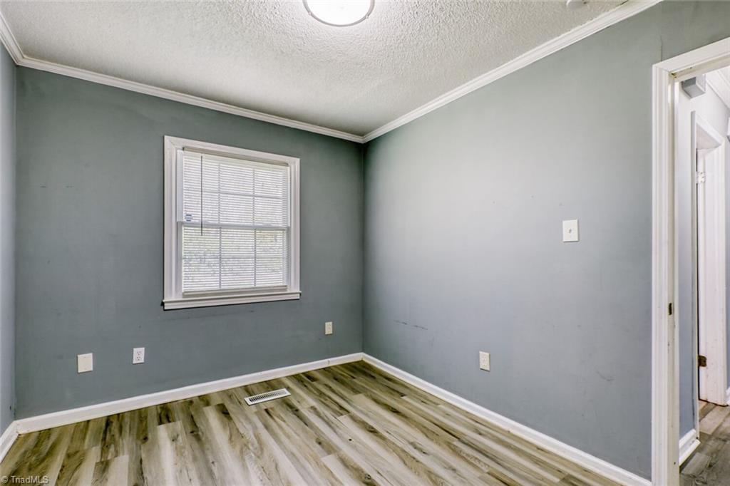 property viewer photo 19