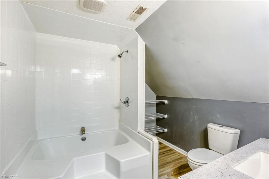 property viewer photo 27