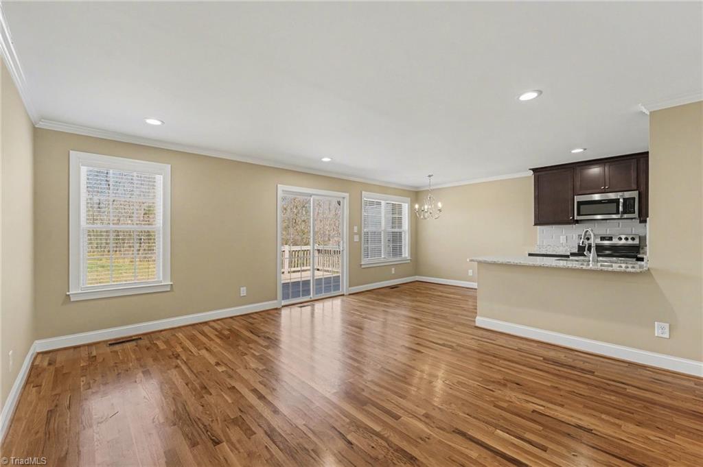 property viewer photo 1