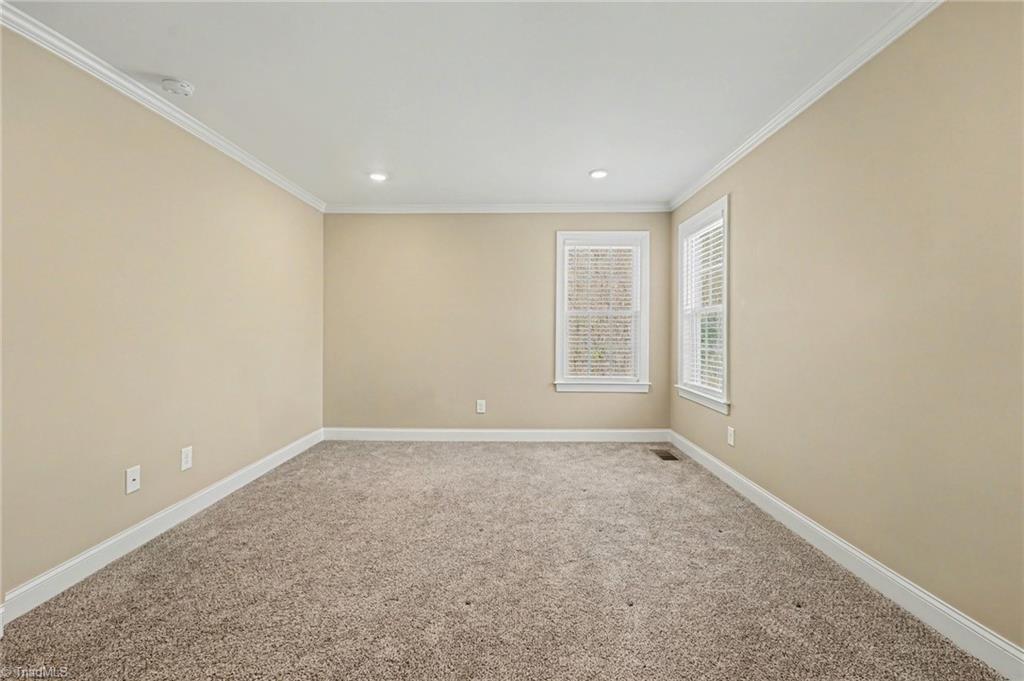 property viewer photo 12