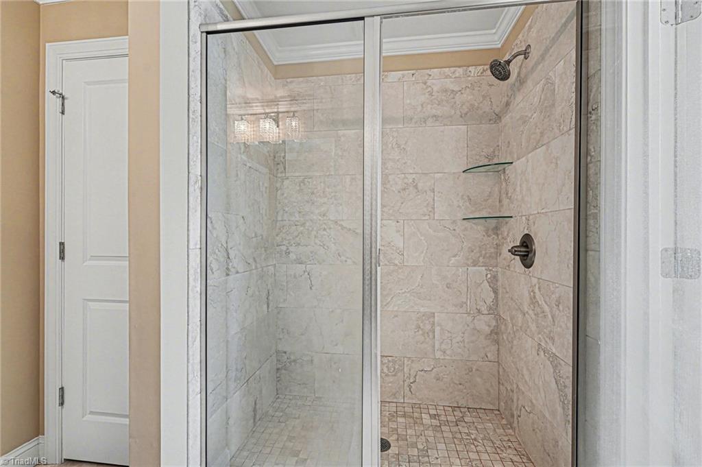property viewer photo 15