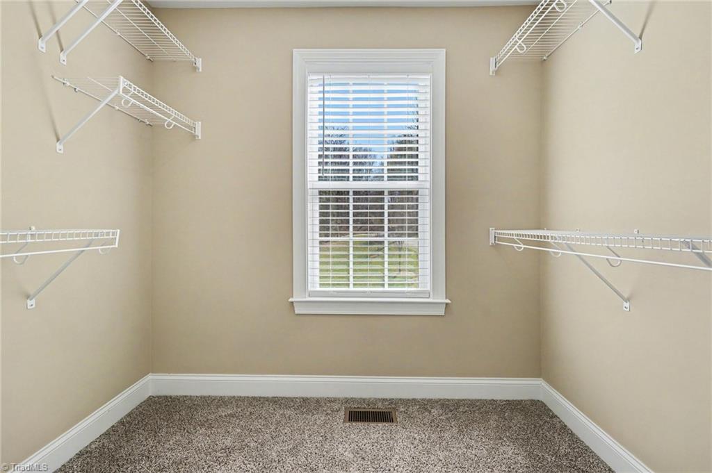 property viewer photo 17