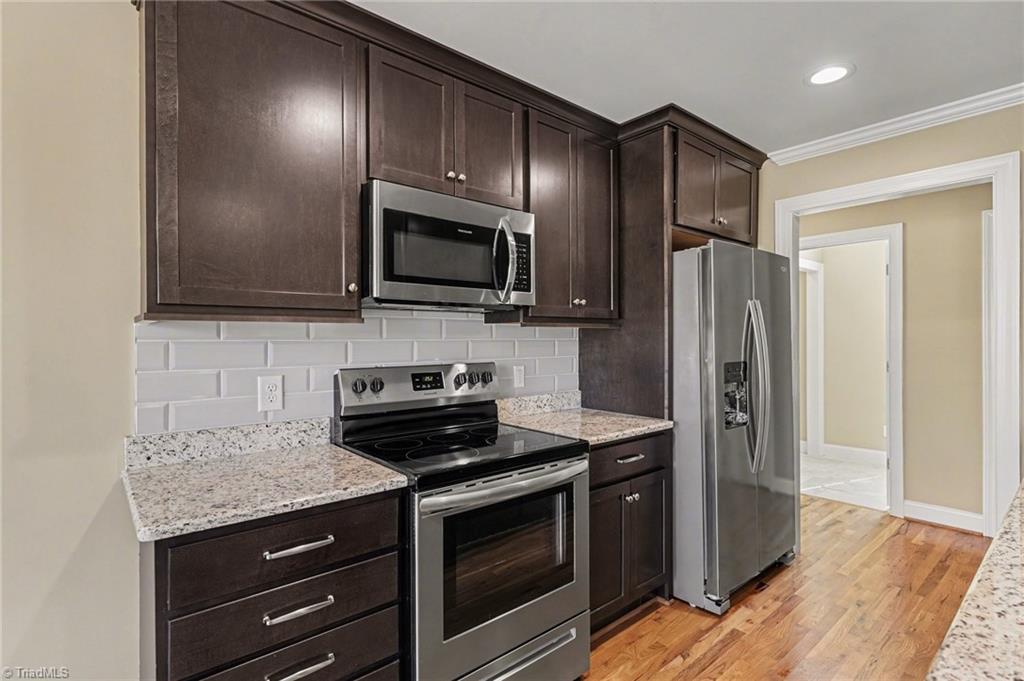 property viewer photo 8