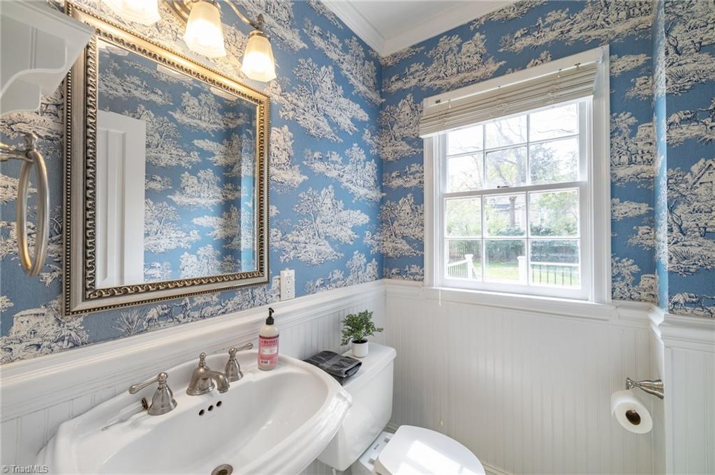 main property photo 22