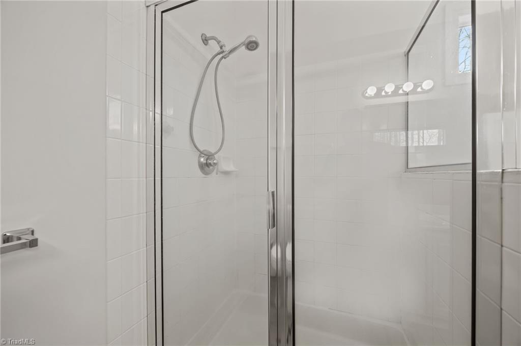 property viewer photo 22