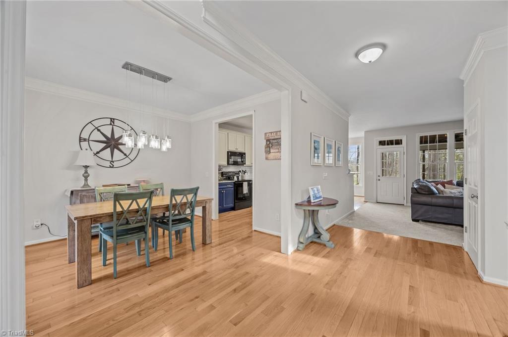 property viewer photo 4