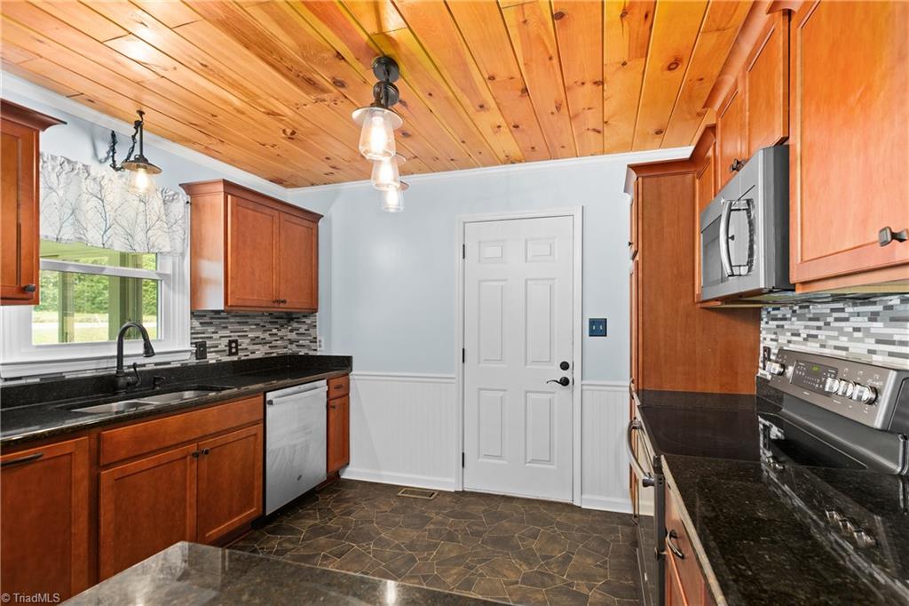 property viewer photo 10