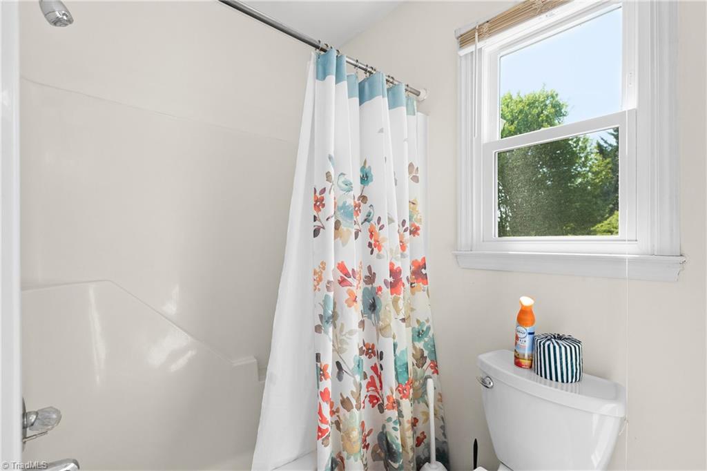 property viewer photo 23