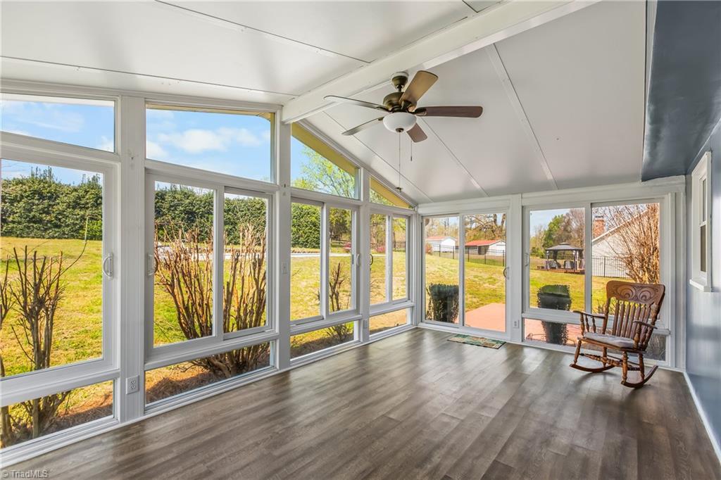 property viewer photo 30
