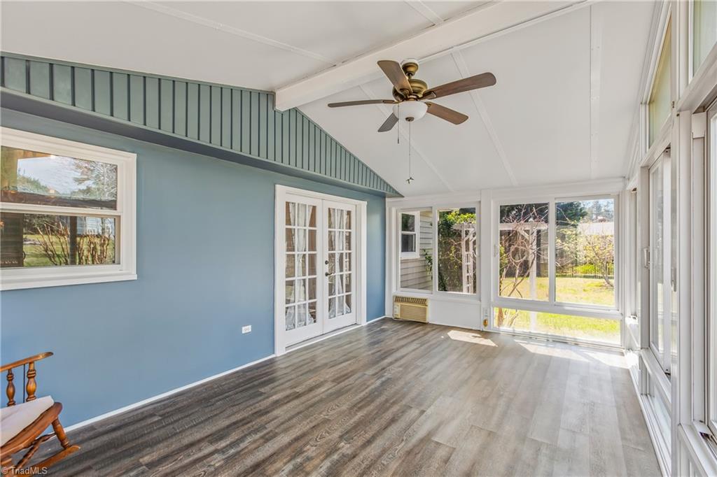 property viewer photo 32